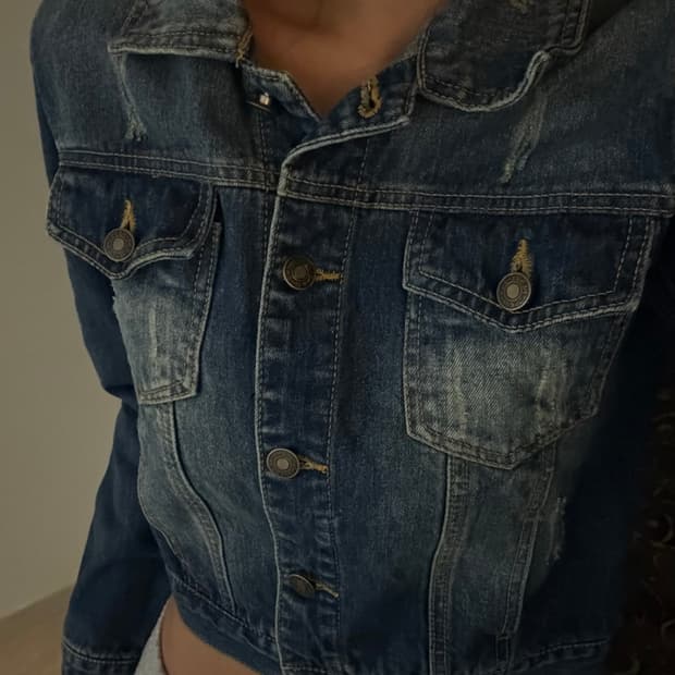 빈티지 슬림핏 크롭 데님자켓