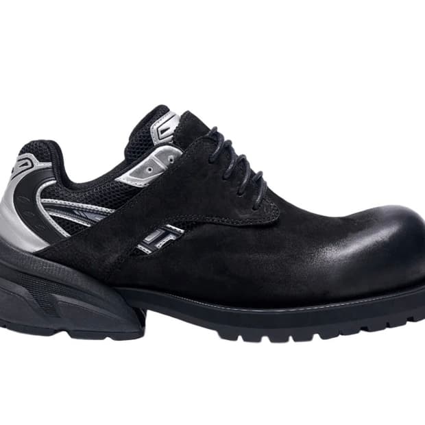 리매진 43사이즈 구합니다!