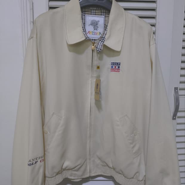 새거 105 USA 안티구아 버버리패턴 스윙탑 블루종