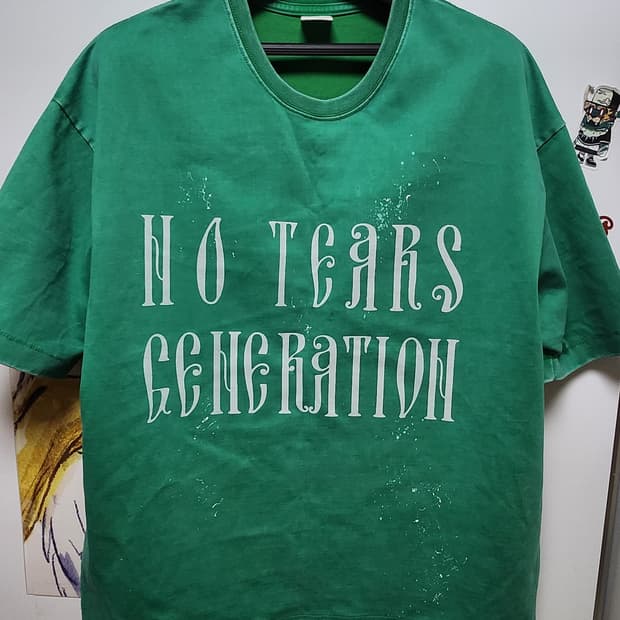 블랙아웃 no tears generation 티셔츠 (L)