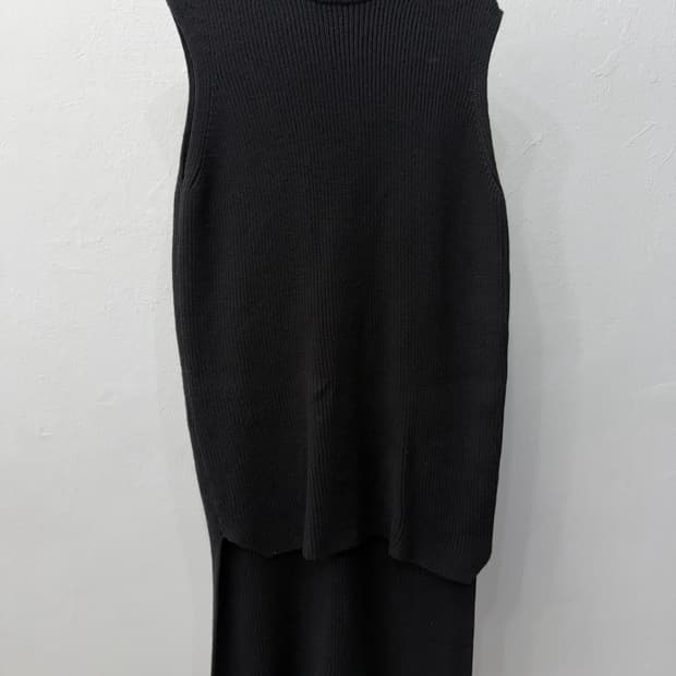 정품) COS 코스 블랙 언발 니트 원피스 L 