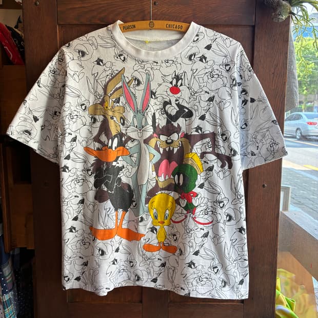 90’s Looney Tunes All Over Print Tee