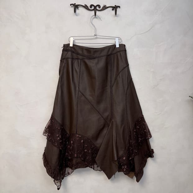 Dark brown lamb skin lace unbalance sk