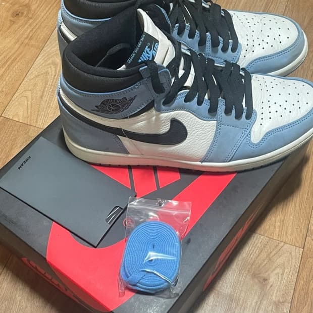 나이키 조던1 하이 유니버시티 블루 280