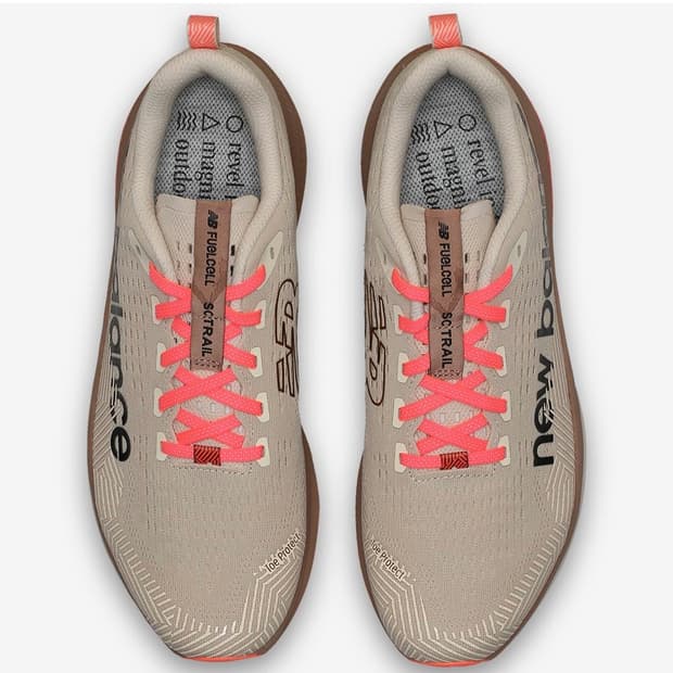 뉴발란스 트레킹화