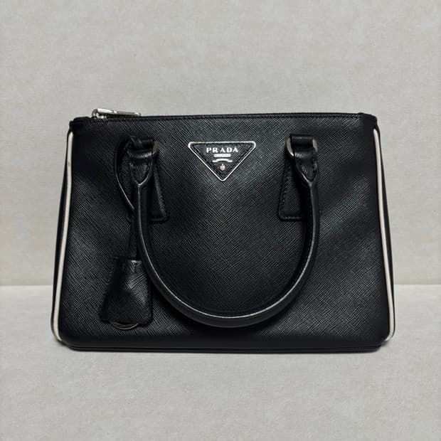 프라다 사피아노 블랙 토트백