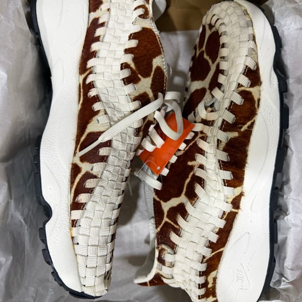 나이키 에어 풋스케이프 우븐 내츄럴 앤 브라운