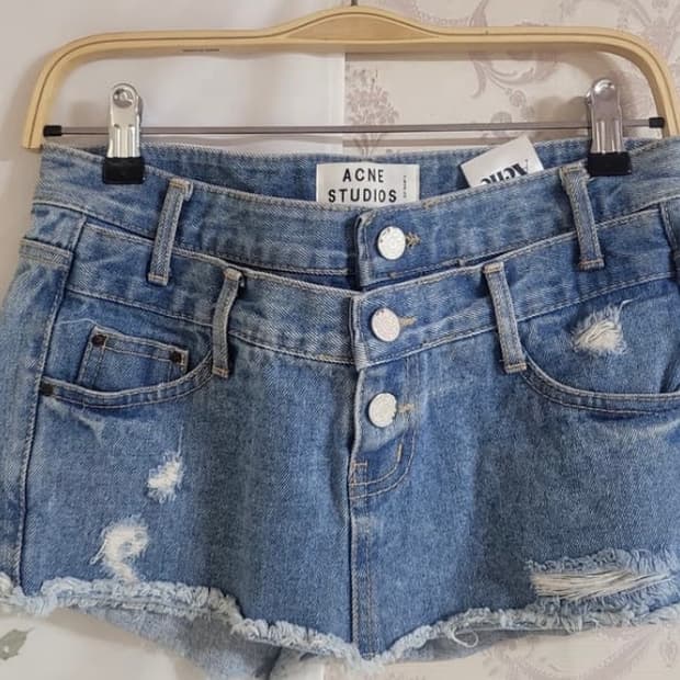 아크네 스튜디오 레이어드 스커트 데님쇼츠