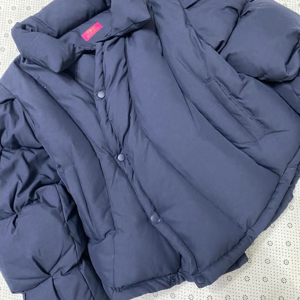 엔와이엑스엑스 커브라인 다운푸퍼 패딩 네이비