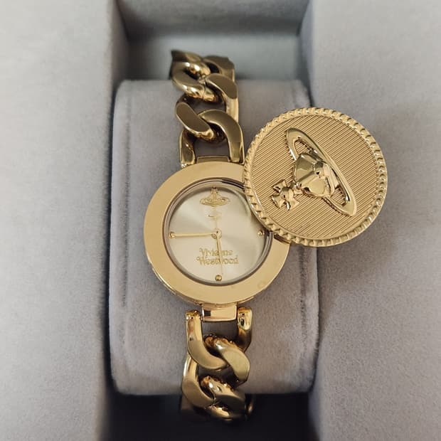 비비안웨스트우드 체인 팔찌 시계