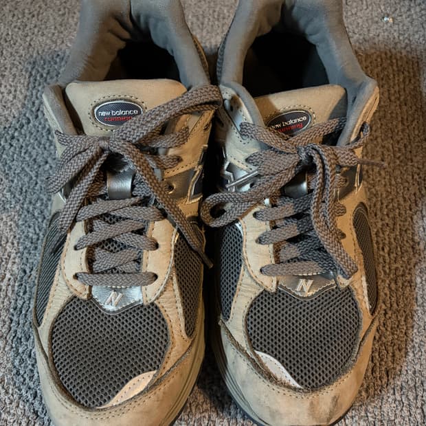 뉴발란스 2002r 그레이
