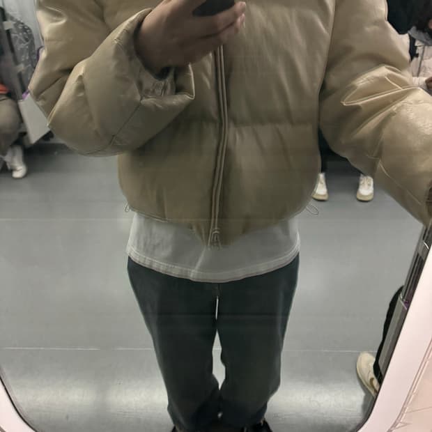 아모멘토 21fw 비건레더 패딩