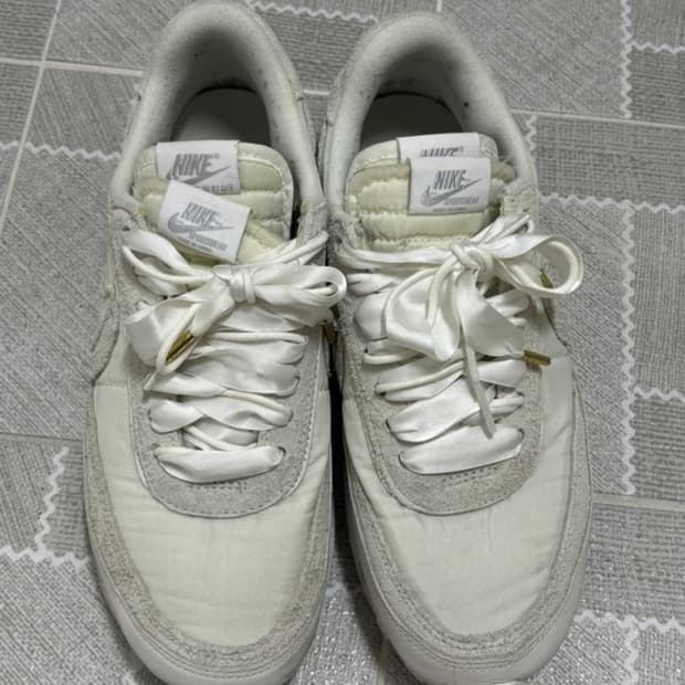 나이키x사카이 LD와플 화이트 260