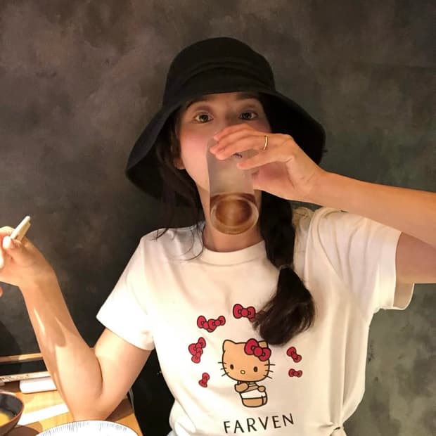 새상품 파르벵 태닝 헬로 키티 리본 티셔츠 화이트 프리