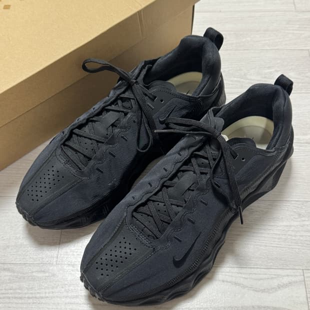 나이키 아바 로버 블랙 280