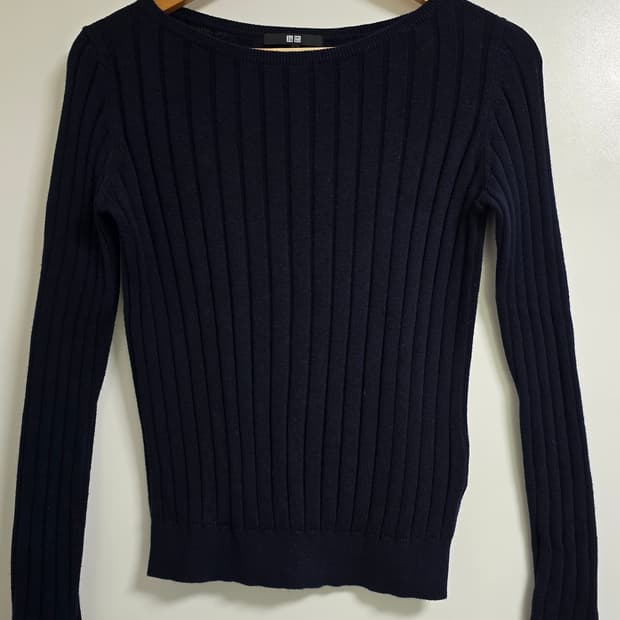 유니클로 캐시미어 함유 골지 네이비 니트 M