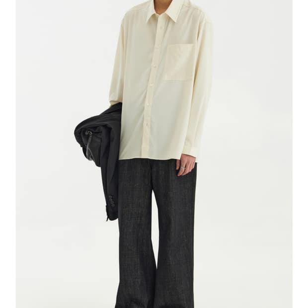 YOUTH. Cut-Off Loosed Shirt