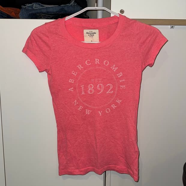 Abercrombie & Fitch 페이디드 핑크 코튼 티셔츠 XS