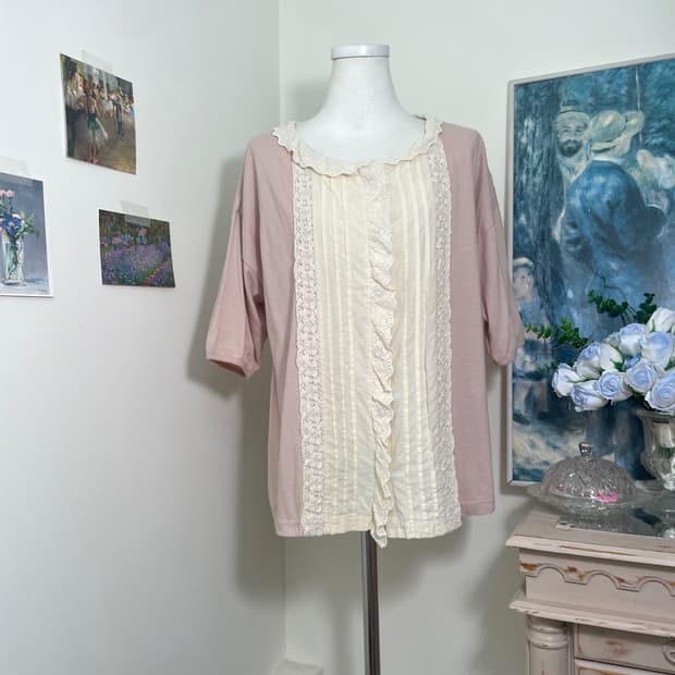 indi pink lace point mori lovely top