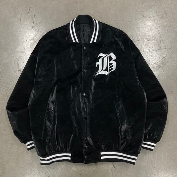 빈티지 블랙 컬러 글리터 바시티 자켓