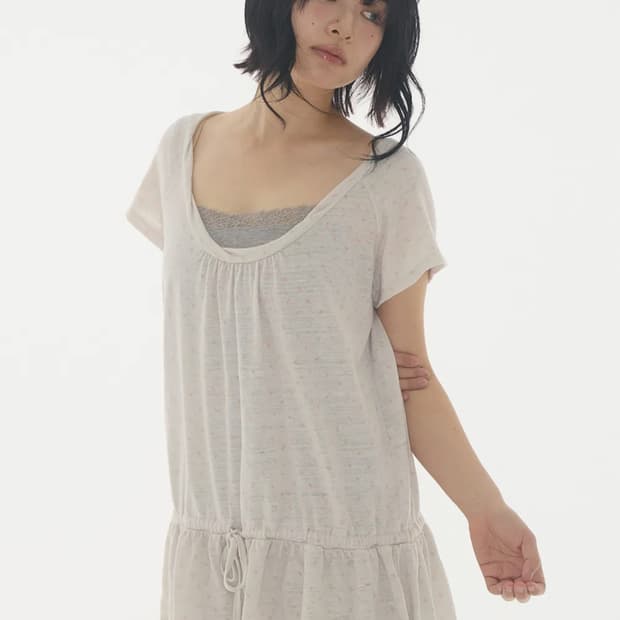 익스파이어드걸 Still Flower Top Ash Ivory