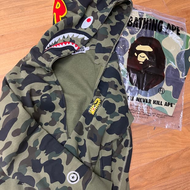 베이프 녹계 후드집업