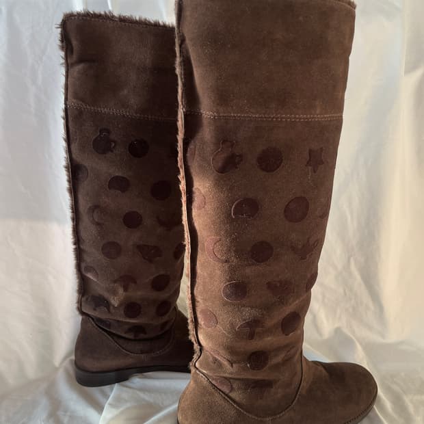 츠모리 치사토 별 도트 스웨이드 융털 롱부츠 퍼 부츠