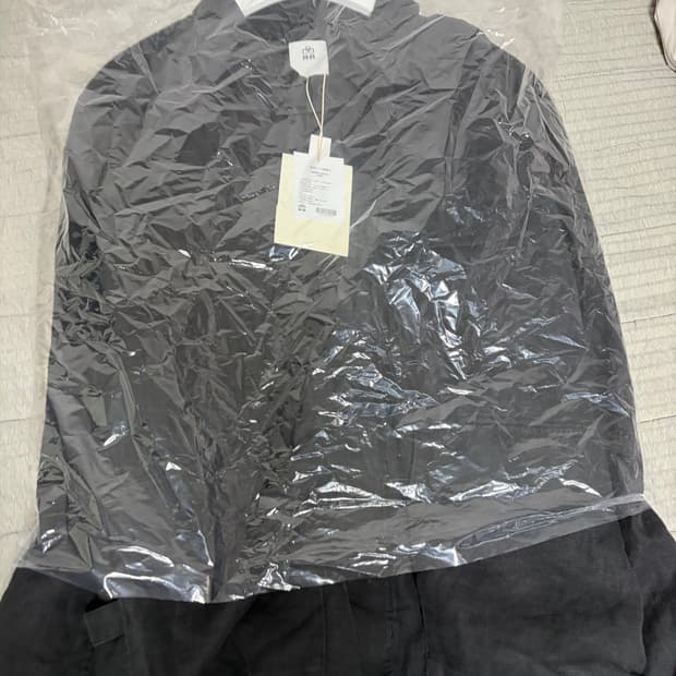 폴리테루 린넨필드파카 블랙 새상품 4