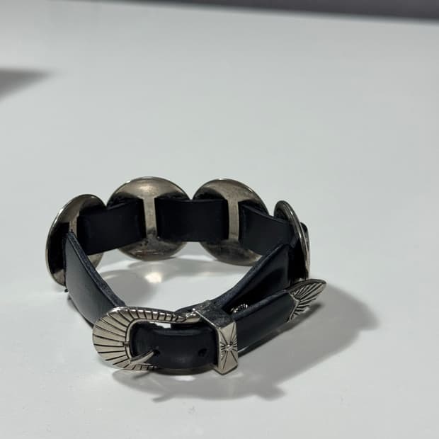 토가 풀라 웨스턴 콘쵸 팔찌