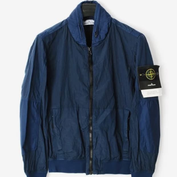 스톤아일랜드 나일론 메탈 후드 바람막이 바머