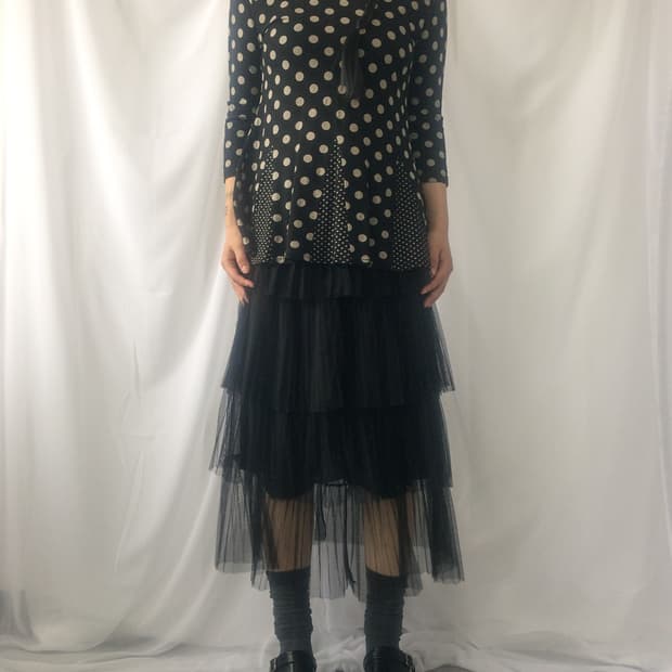 Dot pattern mixed top