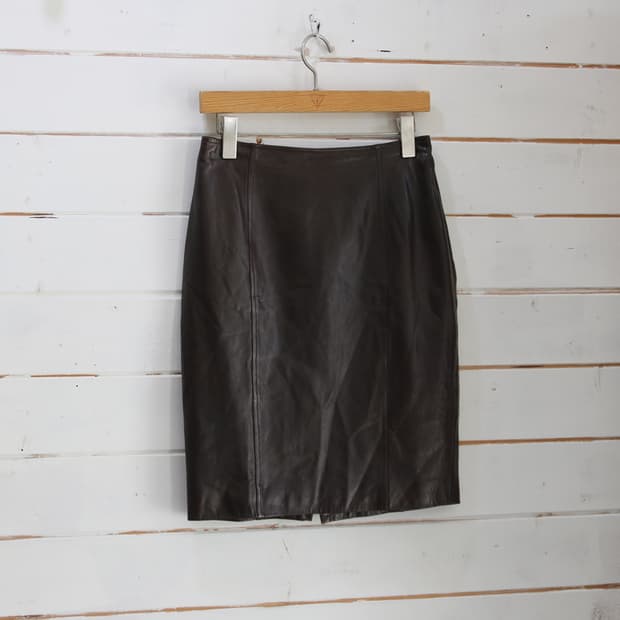 Krizia 양가죽 스커트 (여성용 26.5)