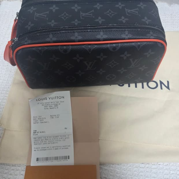 루이비통 돕키트 미사용급입니다.