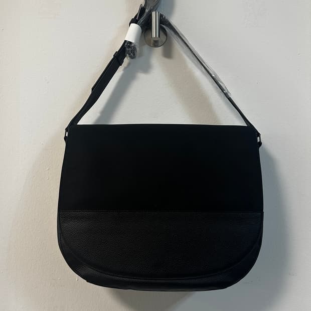 라모랭X앤드로스 코듀라 빅 레더 메신저 백