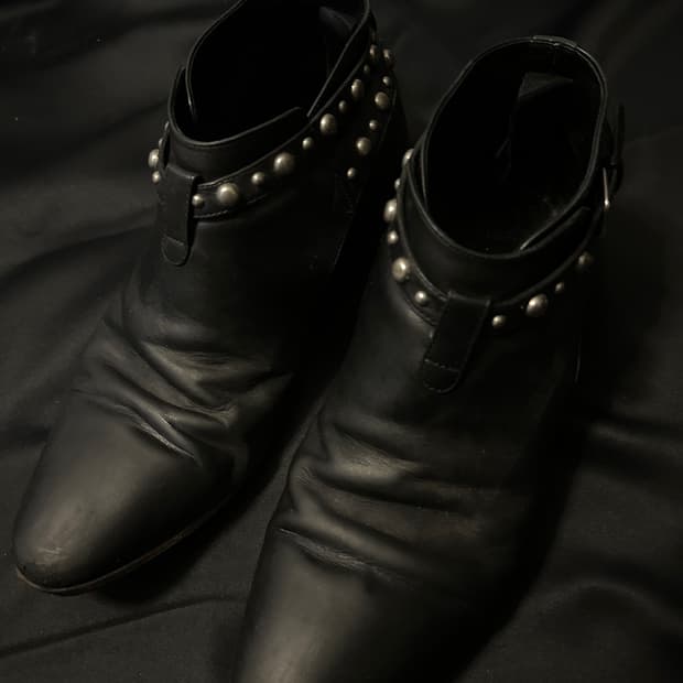 생로랑 에디슬리먼 스터드 부츠