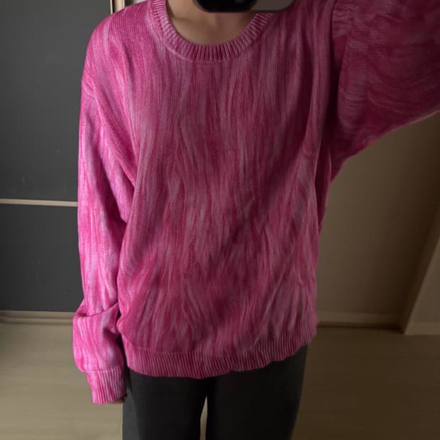 스투시 프린트 퍼 스웨터 핑크