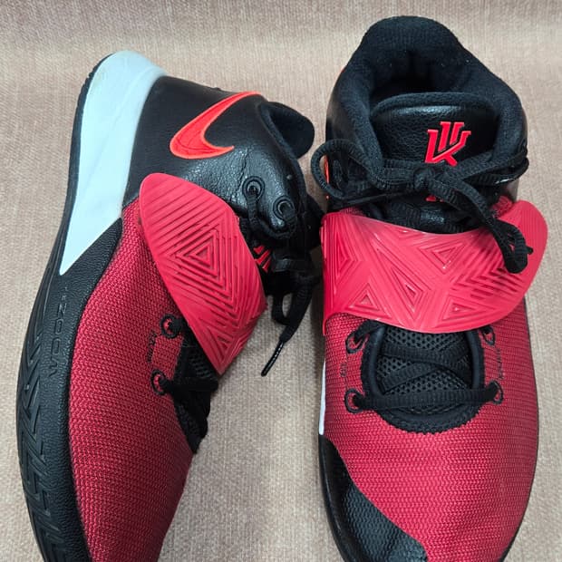 나이키 250mm- 카이리 플라이트랩3 농구화