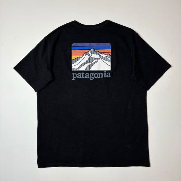 파타고니아 라인 로고 릿지 포켓 반팔 티셔츠 PN9126
