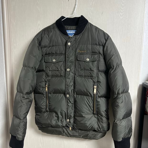 디스퀘어드 콜마이너 패딩46사이즈 팜