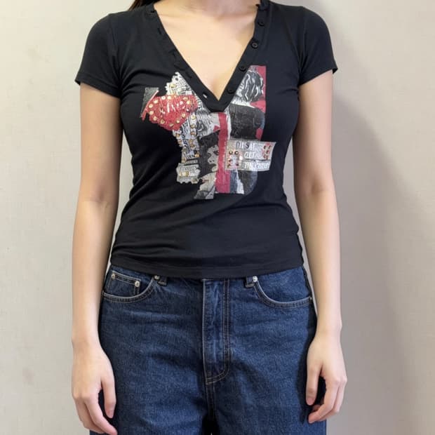 Dolce & Gabbana V-neck Graphic Tee Black