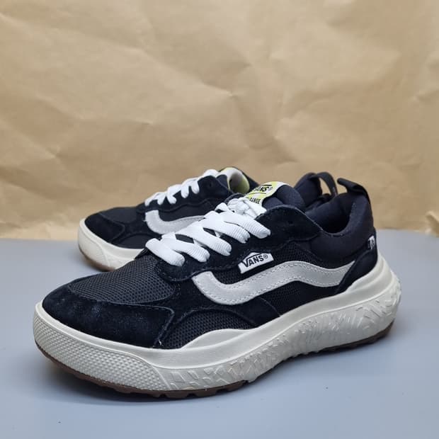 반스 울트라 레인지 네오 스니커즈 220