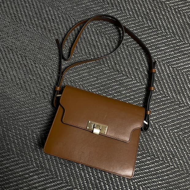 마지셔우드 브라운 빈티지브릭 크로스백y 5346