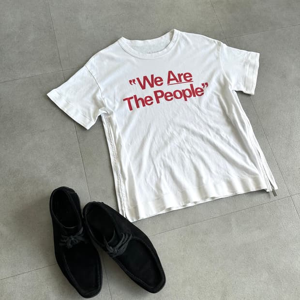 사카이 “we are the people” 사이드지퍼 반팔 티셔츠