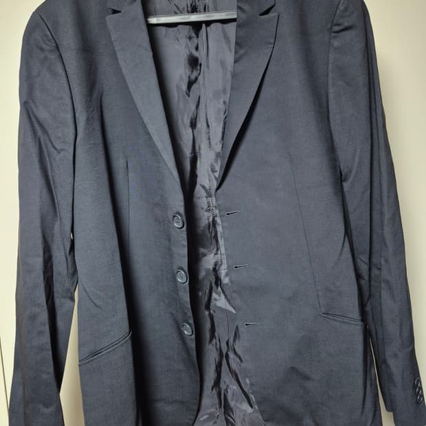 엠포리오 알마니 정품 남자 자켓 실사이즈 105 팝니다