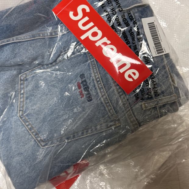 슈프림 배기진 미디움 인디고 26ss (30size)