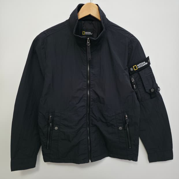 [L] 내셔널지오그래픽 블랙 바람막이