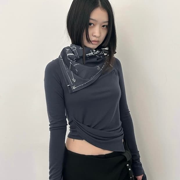 혜인서 그래픽 스카프