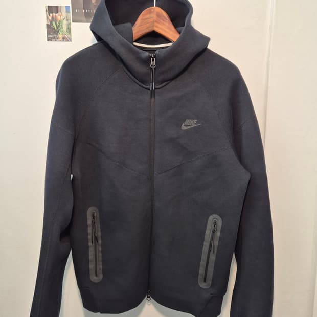 나이키 테크팩 풀집업 윈드러너  L
사이즈 