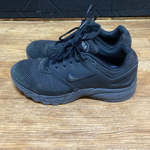 270 꼼데 가르송 x 나이키 에어 페가수스 