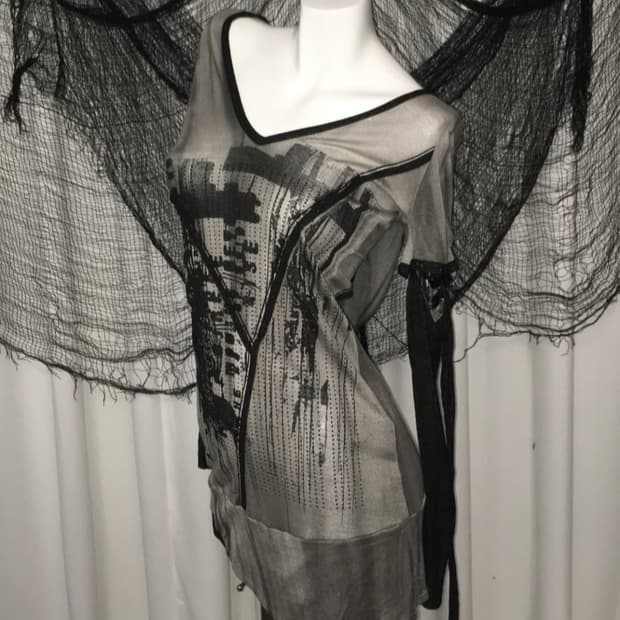 샐비지 00s 그런지 펑크 탑